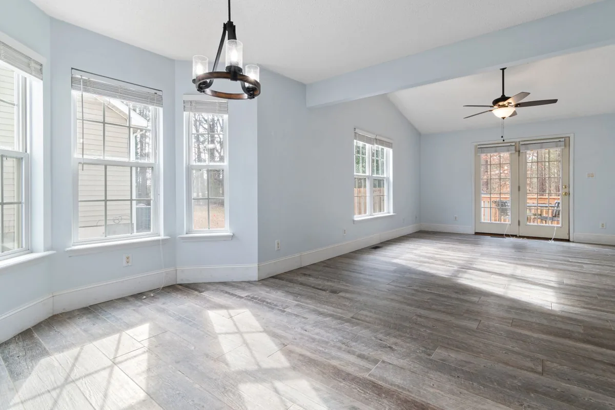 Clean, safe room after biohazard cleanup in Claremont Village / Claremont (East), New York, NY